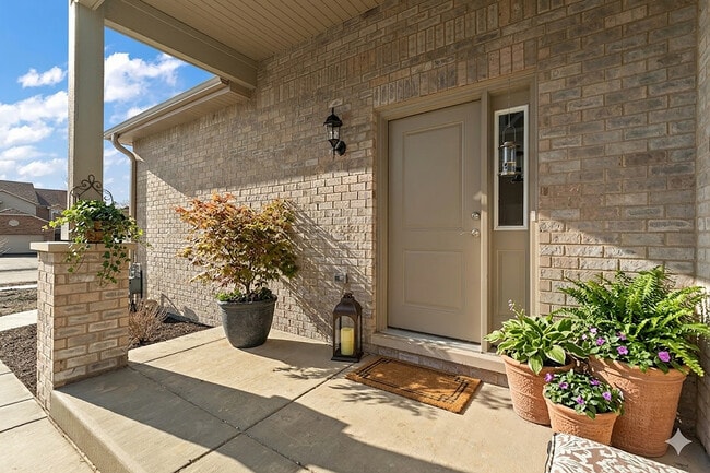 Photo - 64 Olympus Dr