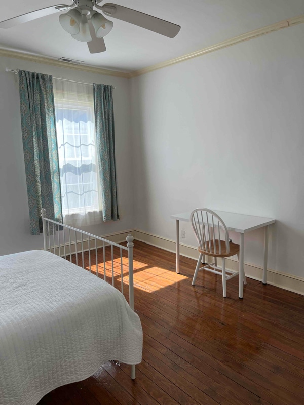 Photo - 2500 Bainbridge St