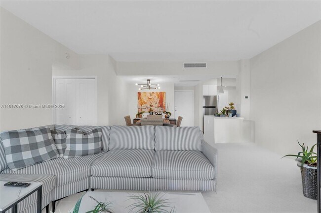 Photo - 700 Biltmore Way Unit 505