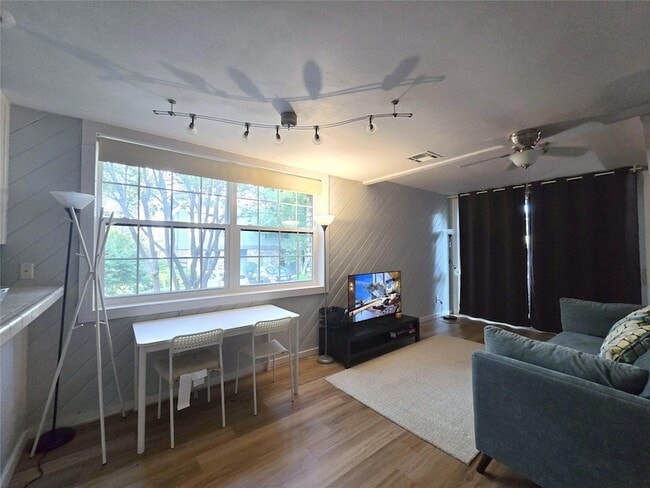 Photo - 7122 Wood Hollow Dr Unit 56