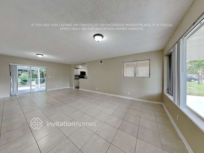 Photo - 410 NW 40th St