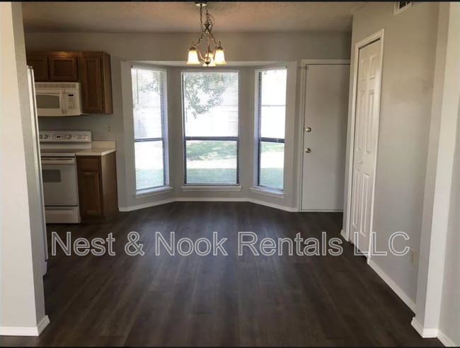 Photo - 3000 W Houston Pl
