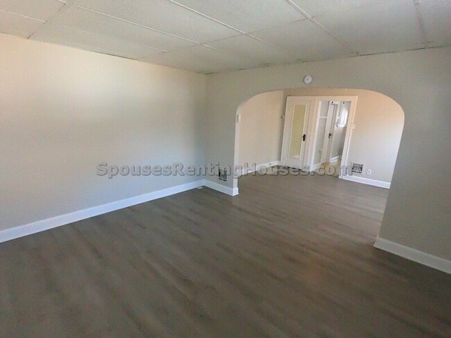 Photo - 1302-1304 North Linwood Avenue - 1304