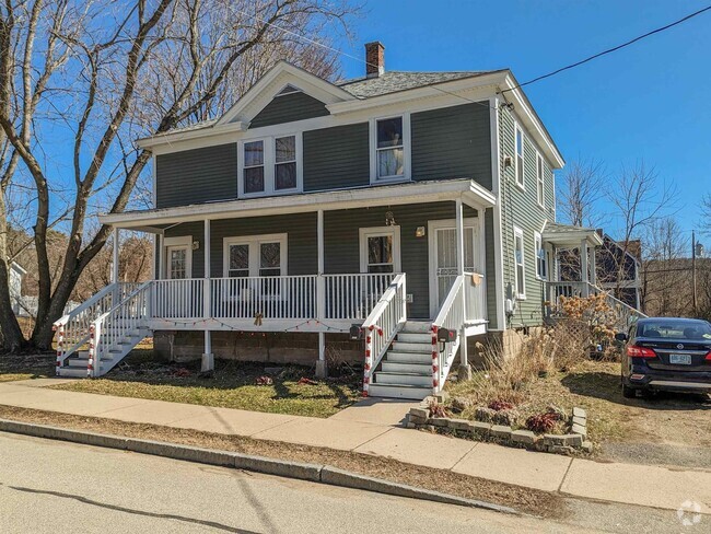 Building Photo - 271 Elm St Unit 2 Rental