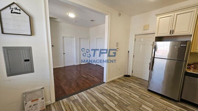 Photo - 575 55th St Unit 2F