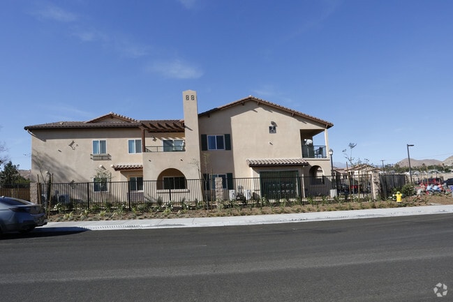Vista Rio Apartments