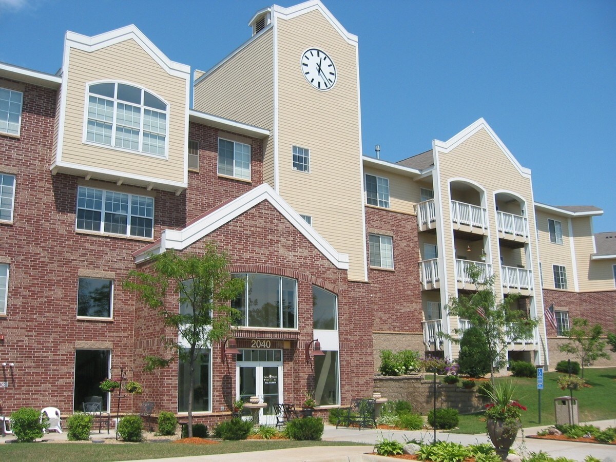 Orono Woods Senior Living Apartments Long Lake, MN