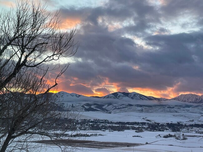 Photo - 8410 S 890 E