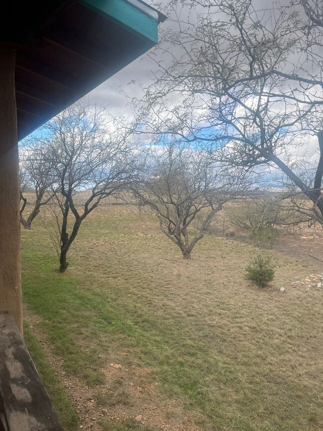 Photo - Beautiful ! Bed 1.5 Bath in J-6.