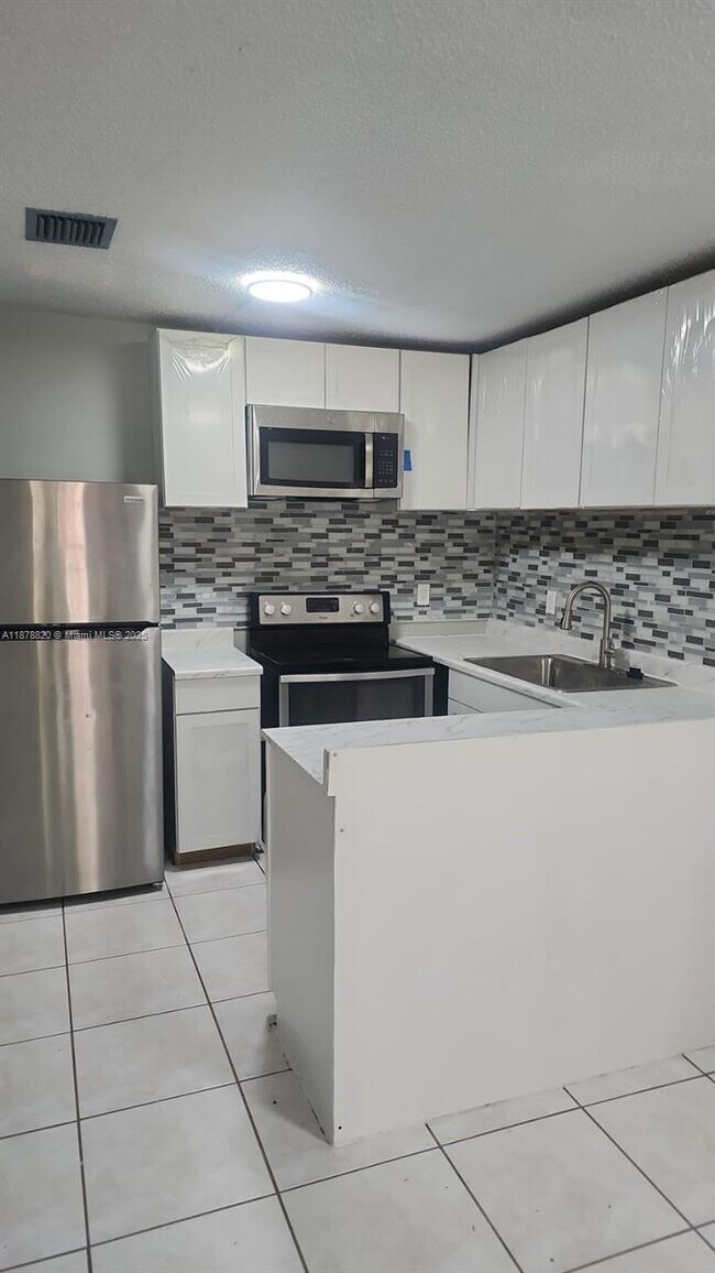 Photo - 11544 NW 44th St Unit 0