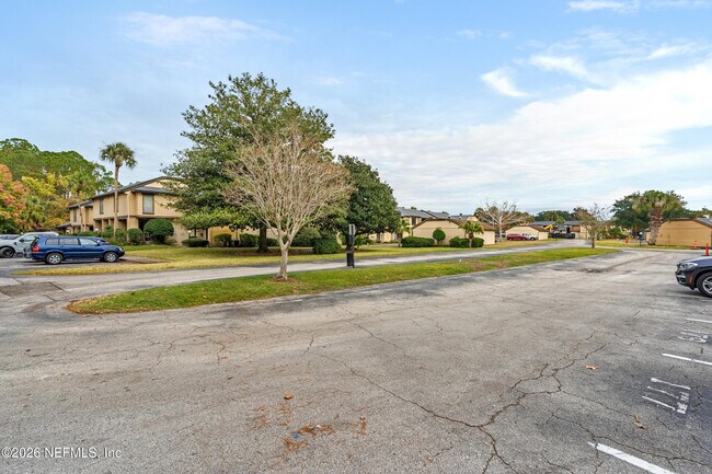 7602 Las Palmas Way Unit 181