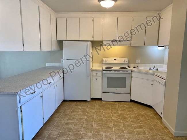 Photo - 2801-2805 Stanford Rd Unit 2801 Stanford Rd