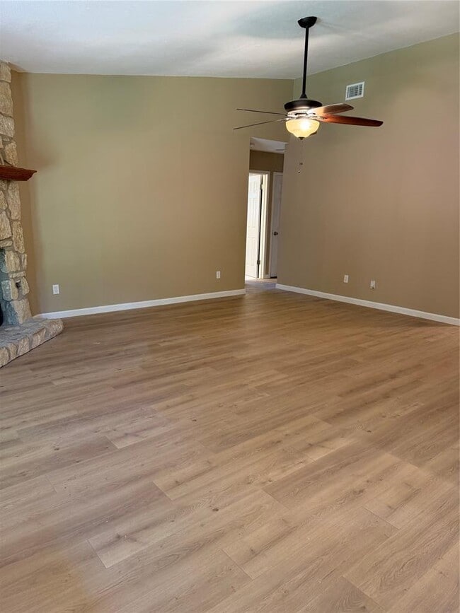 Photo - 2704 Crownspoint Dr