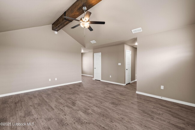 Photo - 1005 East St