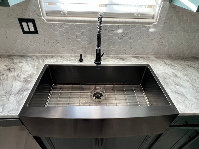 Photo - 3618 Carolina Ave