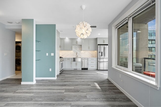 Photo - 2721 1st Ave