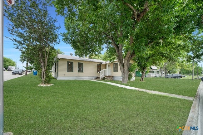 414 Orange Ave