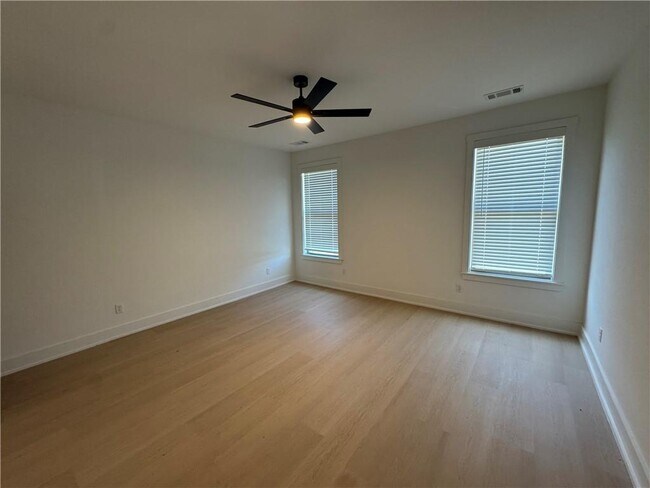 Photo - 6702 SW Acacia St