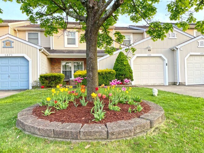 Photo - Charming 3BR Yardley Townhome - Your Perfe...