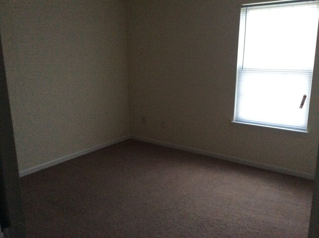 Photo - Avon - 4 BR home!