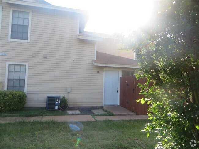 Building Photo - 2217 Katy Ln Rental