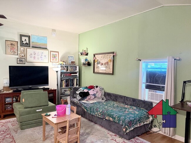 Photo - 16 Lague Dr Unit B