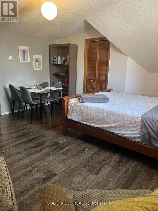 Photo - 71 King St E Unité C