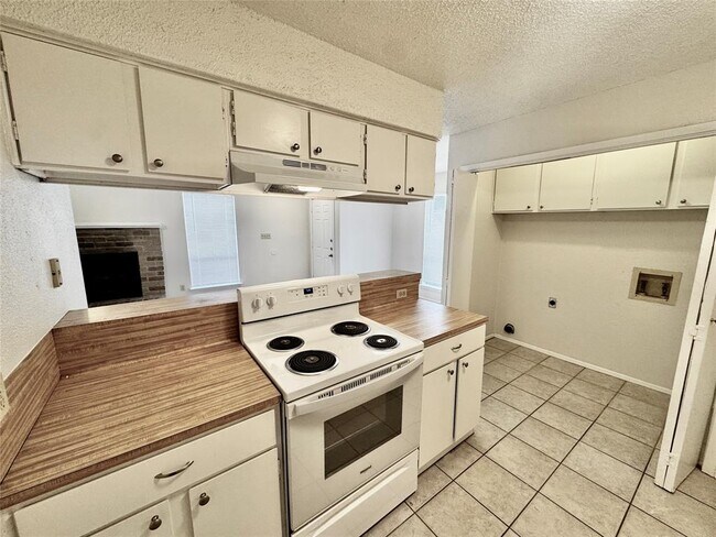 Photo - 9404 Teasdale Terrace