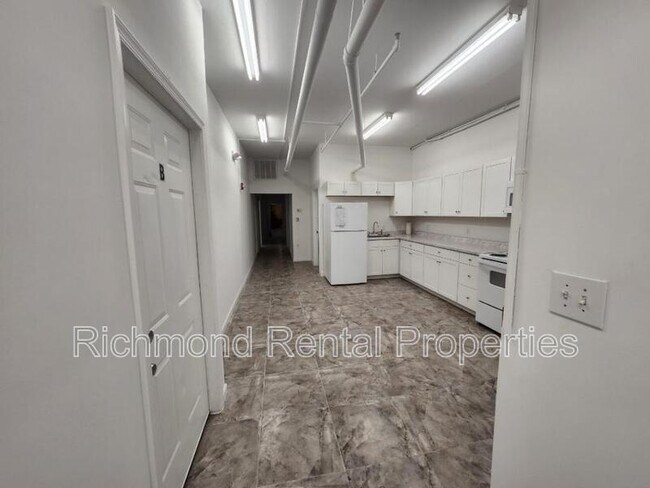 Photo - 11 E Broad St Unidad A