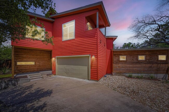 Photo - 2510 Rosewood Ave Casa