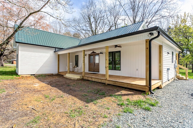 Building Photo - 3107 Orange Grove Rd Rental