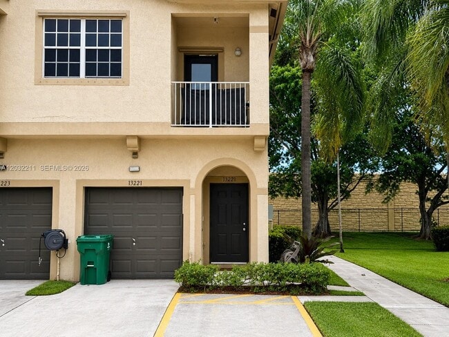Building Photo - 13221 SW 42nd St Unit 8203