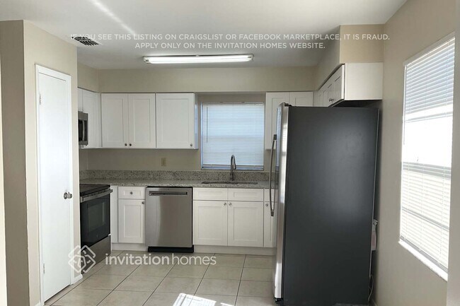 Photo - 1645 Sailpoint Dr