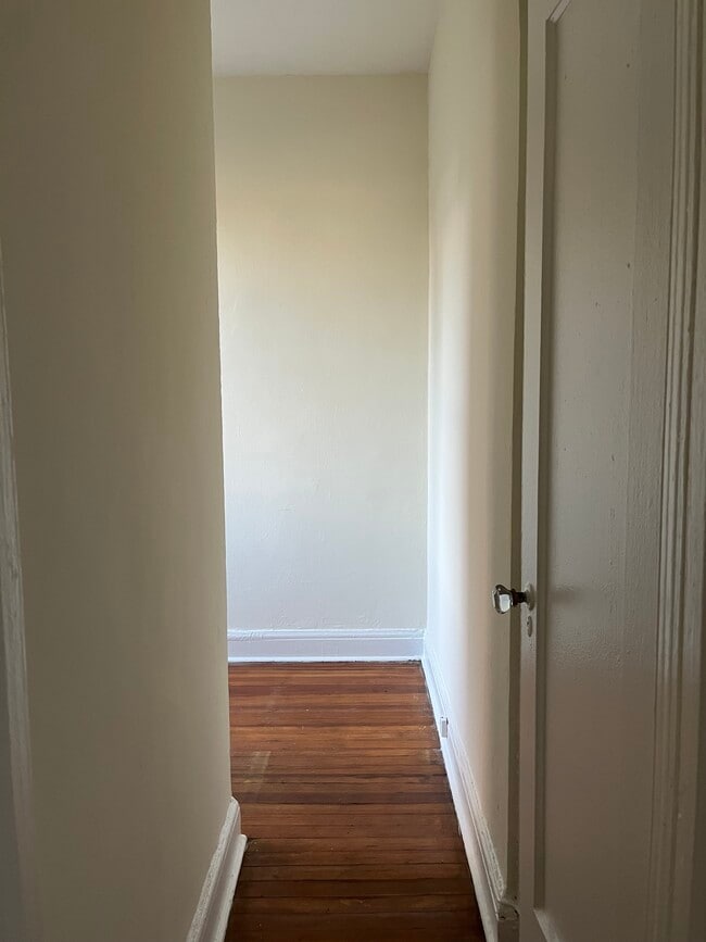 Photo - 112 Locust Ave Unit 2O