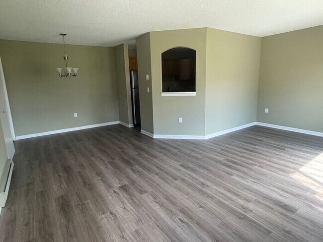 Photo - Chanhassen Town Home, All New Carpet/Floor...