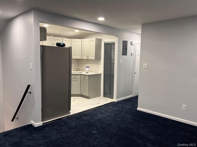 Photo - 108-44 172nd St