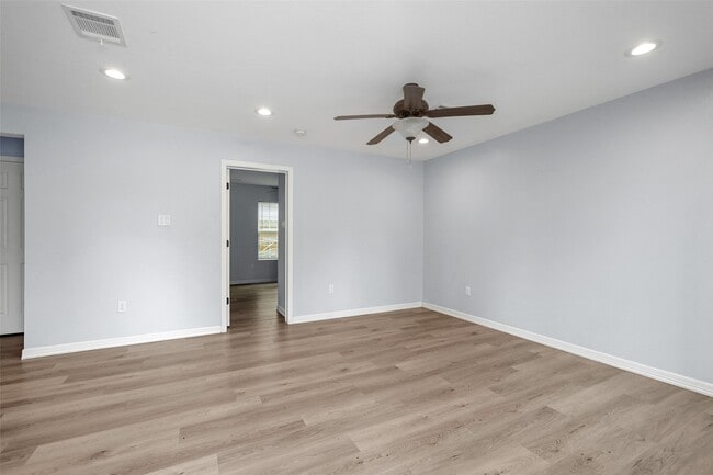 Photo - 8595 Parkway Dr