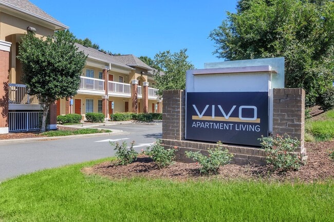Building Photo - Vivo Living Ivy Creek