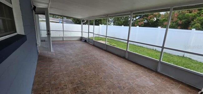 Photo - 105 Blue Heron Ln