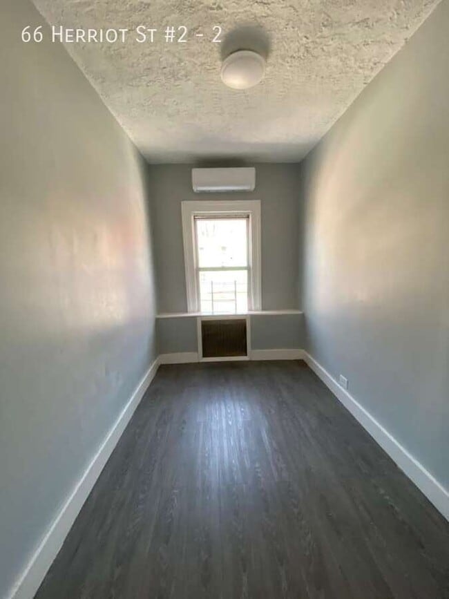 Building Photo - 66 Herriot St Unit 2