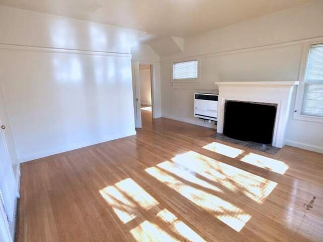 2337 Prince St Unit 2337
