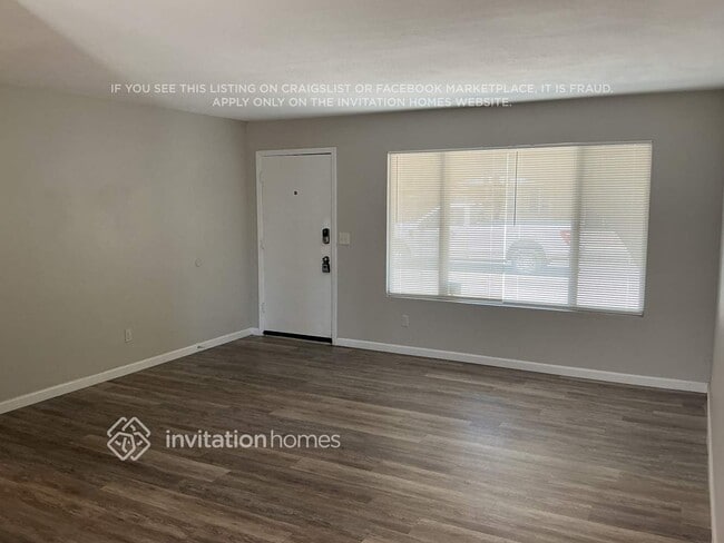 Photo - 1923 W Portobello Ave