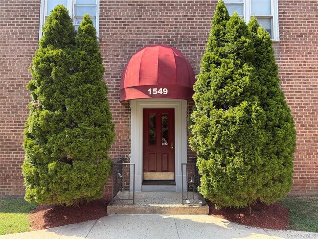Photo - 1549 Central Park Ave Unit G2