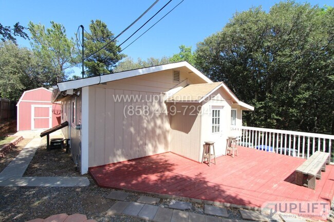 Building Photo - 2 Bed, 1 Bath House w/ AC, Storage Barn