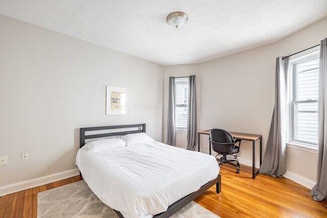 Photo - 17 Cawfield St Unit 2