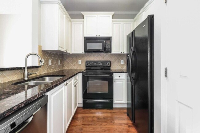 Photo - 1128 Liberty Pkwy NW