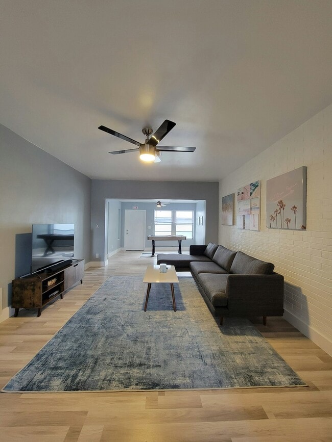 Photo - 2215 N 20th Ave