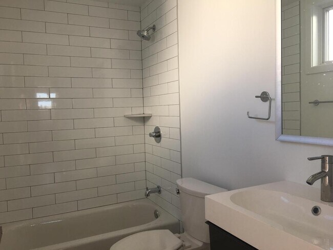 Photo - 320 Cecil B Moore Ave Unit 5