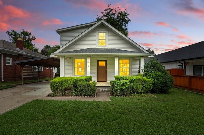 Building Photo - 1128 S Atlanta Ave