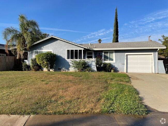 Building Photo - Charming 3-Bedroom, 2-Bathroom Home in Sac...